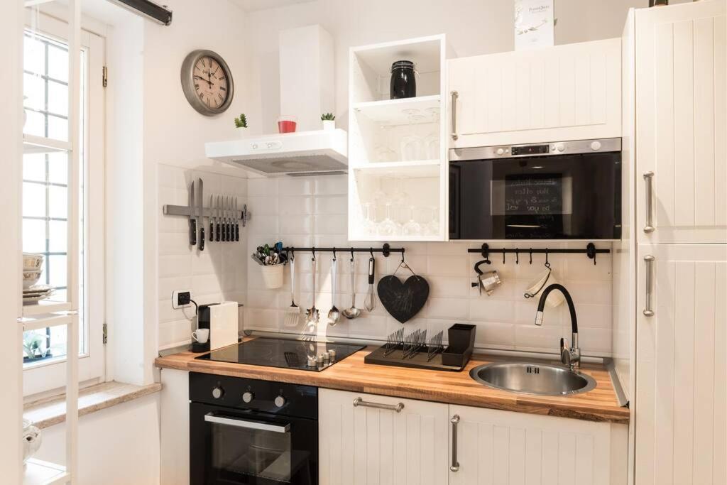 Lovely Colosseum Loft Apartment Róma Kültér fotó